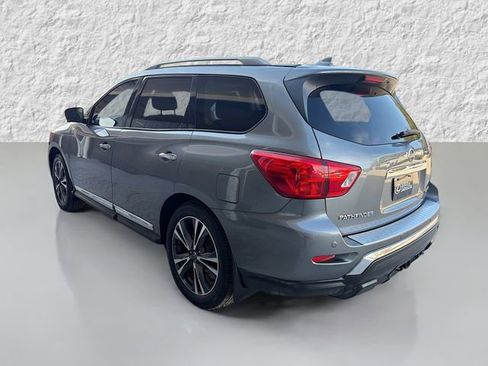 Used 2020 Nissan Pathfinder Platinum image 5