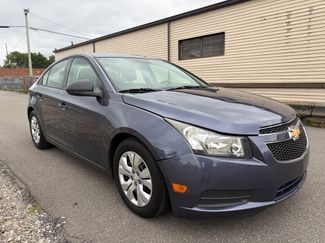 Used 2013 Chevrolet Cruze LS image 1