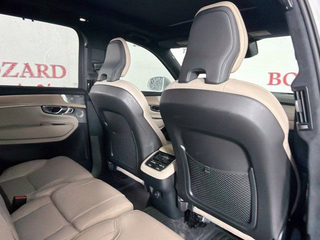 Used 2026 Volvo XC90 B6 Ultra w/ Lounge Package AWD/4WD image 31