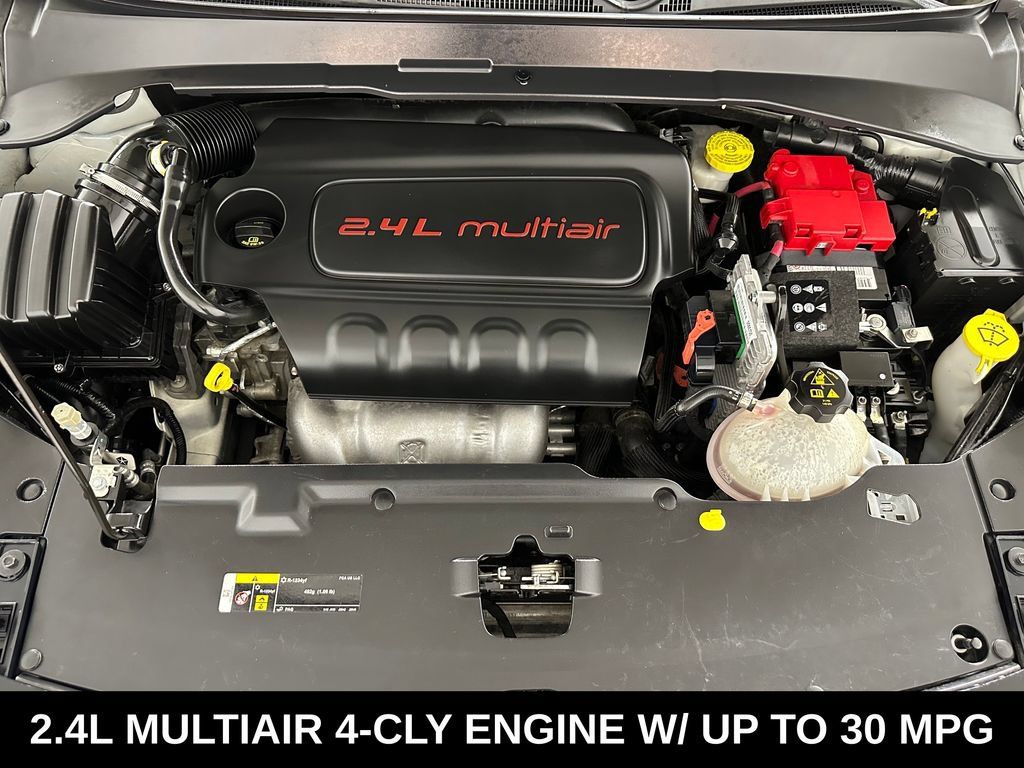 Used 2020 Jeep Compass Latitude AWD/4WD image 33