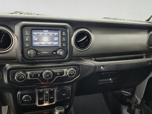 Used 2020 Jeep Gladiator Sport w/ Quick Order Package 24S AWD/4WD image 16