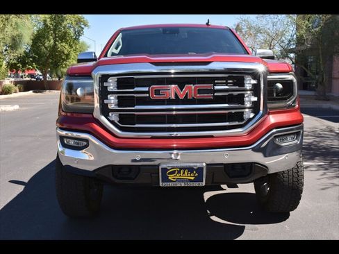 Used 2018 GMC Sierra 1500 SLT w/ Texas SLT Premium Package AWD/4WD image 8