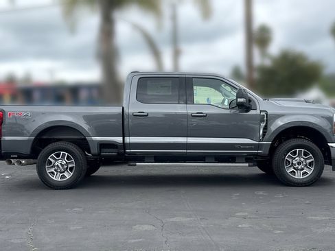 New 2026 Ford F250 Lariat w/ FX4 Off-Road Package AWD/4WD image 2