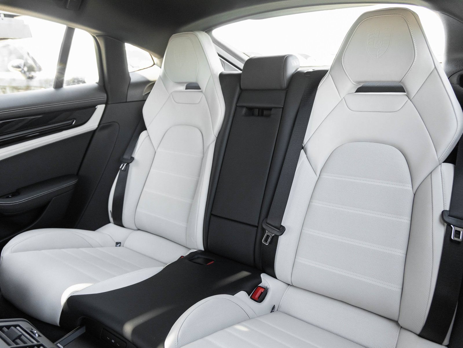 Certified 2026 Porsche Panamera RWD image 28