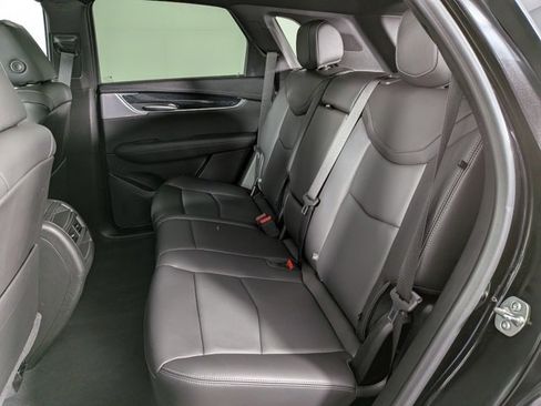 Certified 2025 Cadillac XT5 Premium Luxury w/ LPO, Floor Liner Package image 28