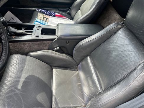 Used 1986 Chevrolet Corvette Convertible image 15