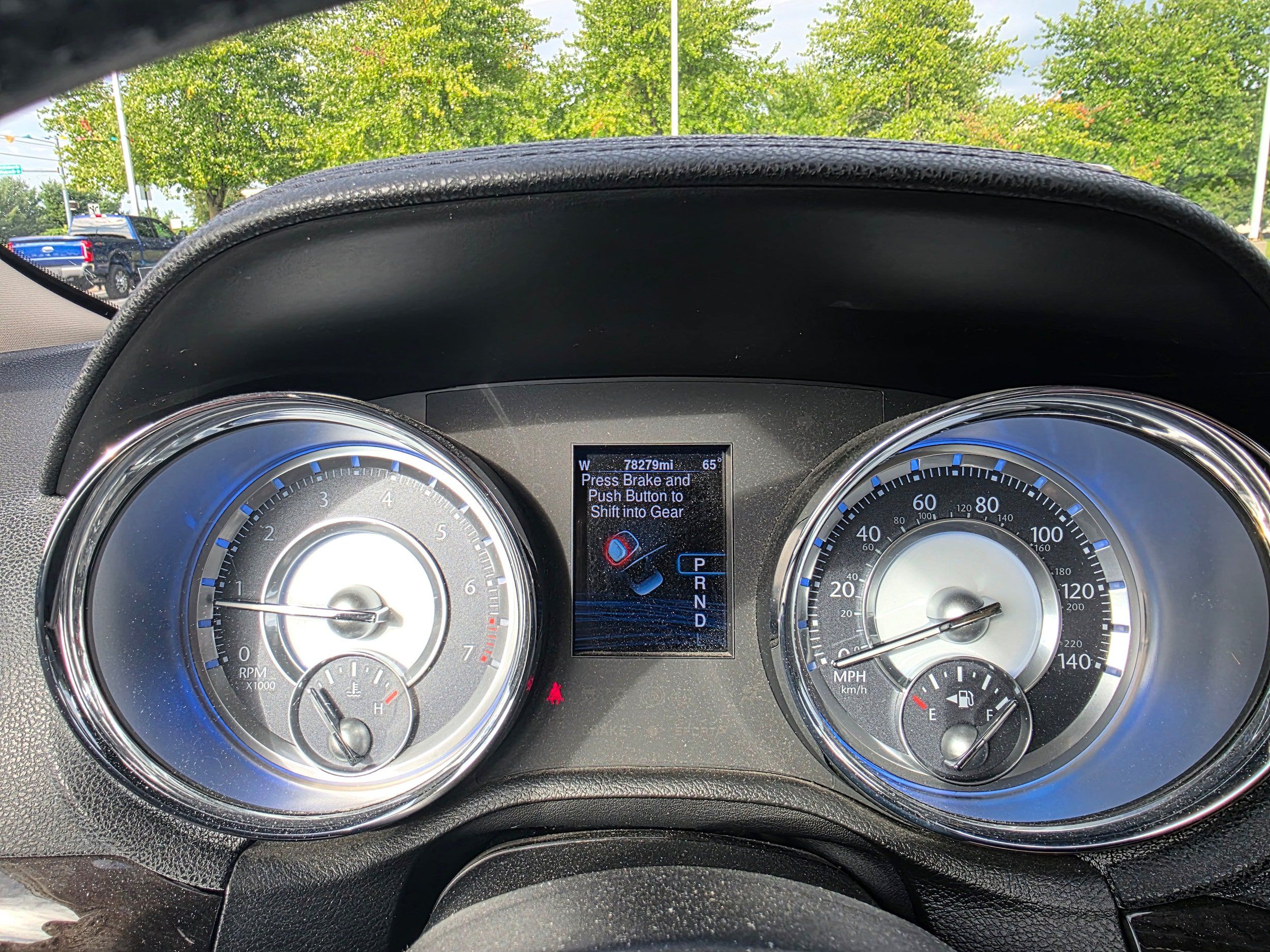 Used 2013 Chrysler 300 AWD w/ Driver Convenience Group image 15
