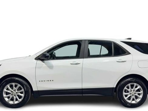 Used 2020 Chevrolet Equinox LS image 1