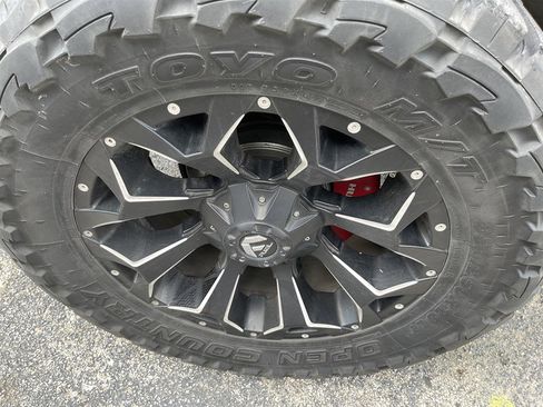 Used 2009 HUMMER H3T Alpha image 22