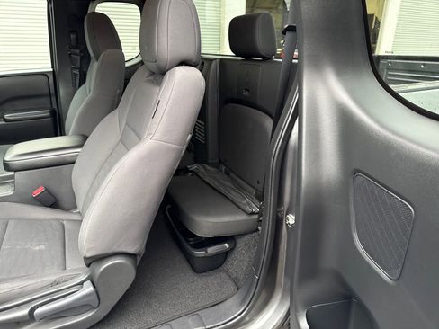 Used 2025 Nissan Frontier S image 25