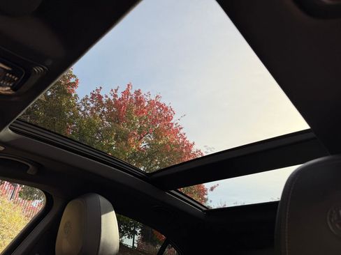 Used 2022 Alfa Romeo Stelvio Sprint image 24