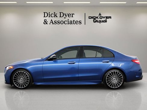 Used 2022 Mercedes-Benz C 300 Sedan image 5