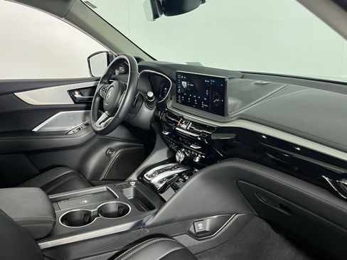 Used 2025 Acura MDX w/ Technology Package image 35