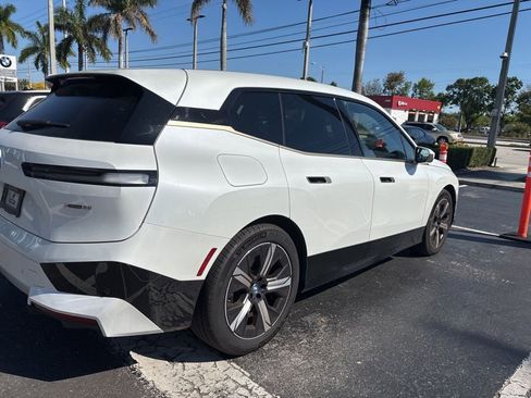 Used 2023 BMW iX xDrive50 w/ Sport Package image 11