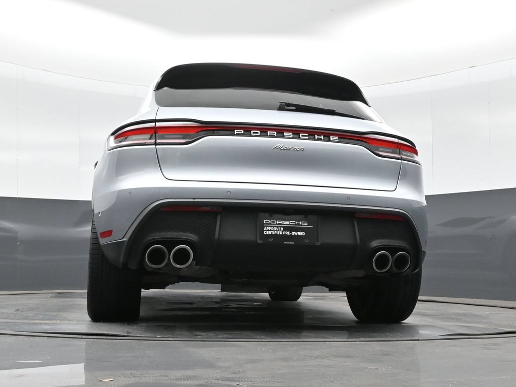 Certified 2024 Porsche Macan AWD/4WD image 28