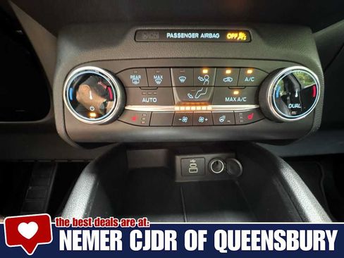 Used 2025 Ford Escape ST-Line Select AWD/4WD image 18