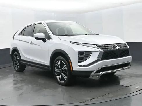 Used 2024 Mitsubishi Eclipse Cross SE image 2