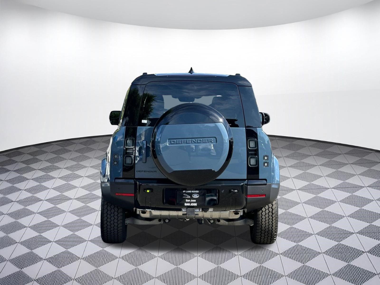 New 2026 Land Rover Defender 110 S AWD/4WD image 9