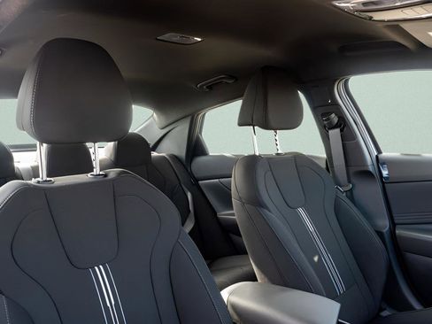 New 2026 Hyundai Elantra SEL Sport Premium FWD image 13