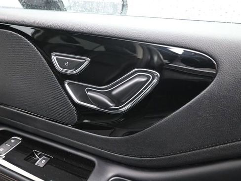 Used 2023 Lincoln Aviator AWD image 10