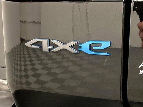 Used 2025 Jeep Wrangler Unlimited Rubicon 4xe w/ Safety Group image 9