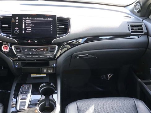 Used 2023 Honda Passport Elite image 42