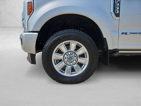 Used 2019 Ford F250 Platinum w/ Platinum Ultimate Package AWD/4WD image 23