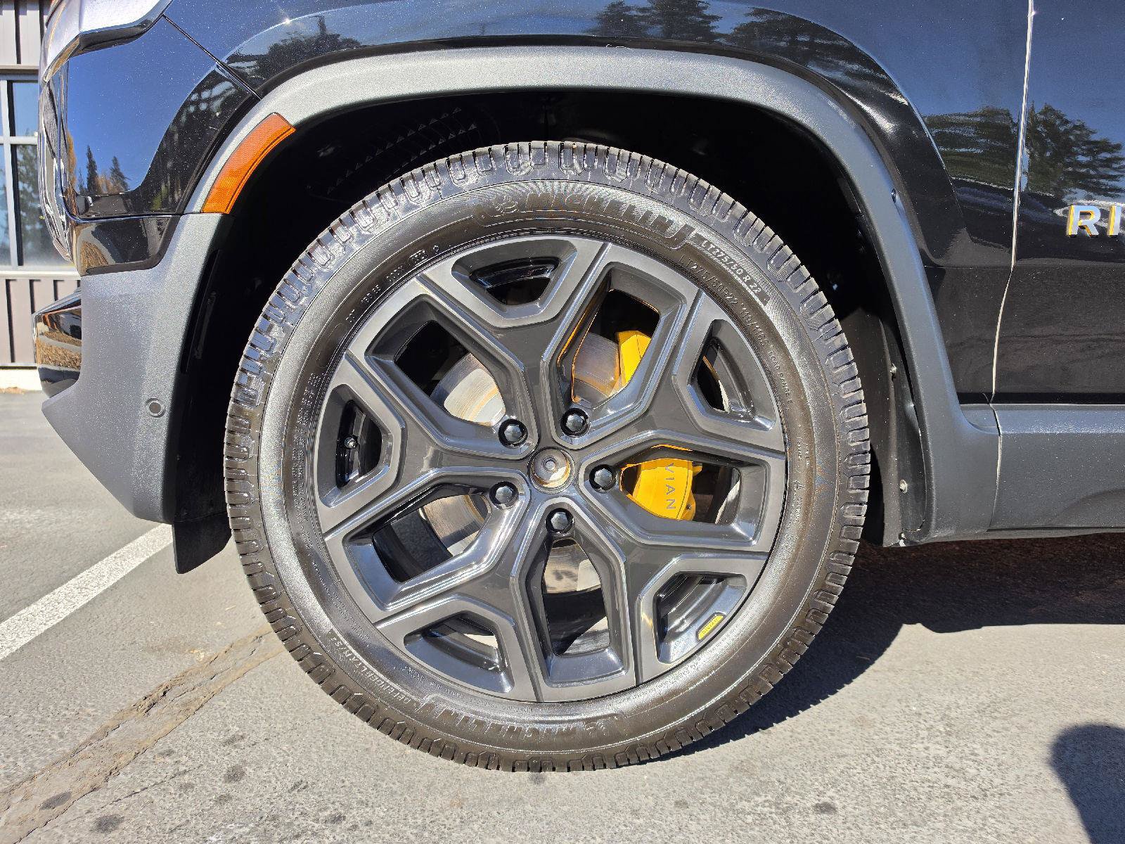 Used 2023 Rivian R1S Adventure Quad AWD/4WD image 10