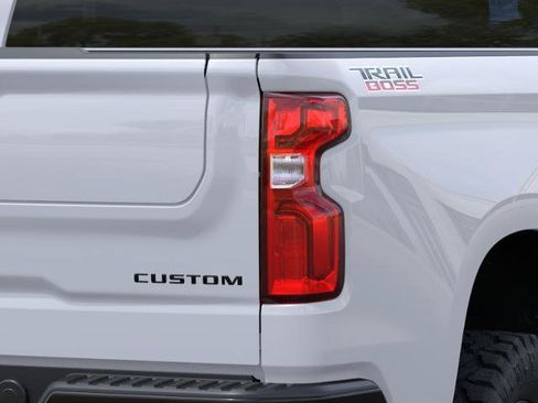 New 2026 Chevrolet Silverado 1500 Custom Trail Boss w/ LPO, Dark Essentials Package AWD/4WD image 35