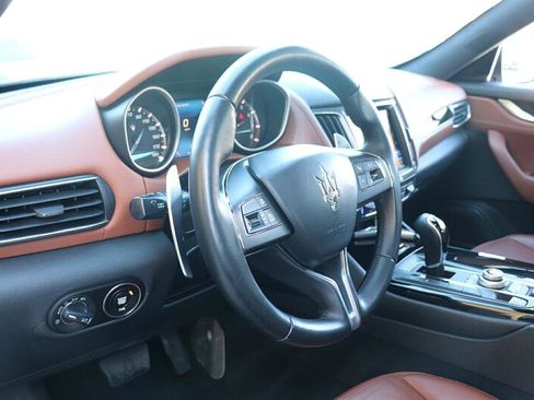 Used 2017 Maserati Levante S image 17