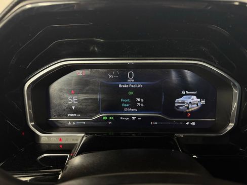 Used 2024 Chevrolet Silverado 1500 RST image 22