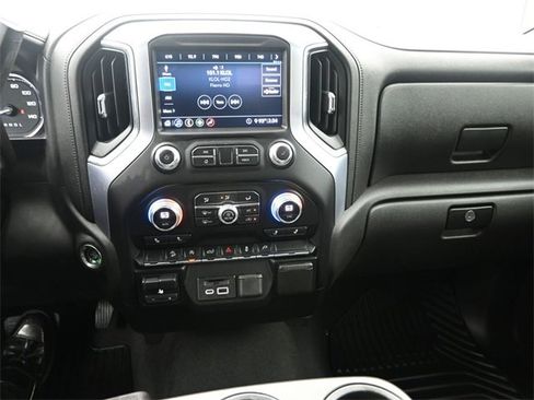 Used 2020 GMC Sierra 1500 SLE w/ SLE Value Package image 11