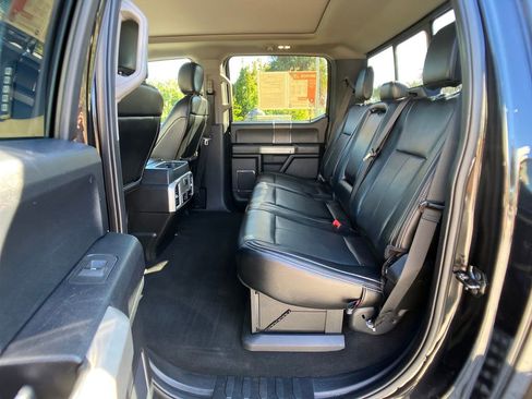 Used 2021 Ford F250 Lariat w/ Tremor Off-Road Package image 31