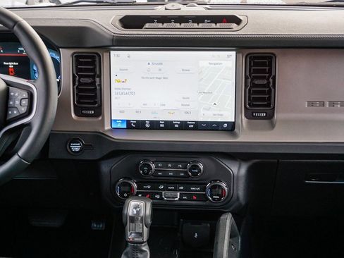 New 2026 Ford Bronco Outer Banks w/ Sasquatch Package image 15