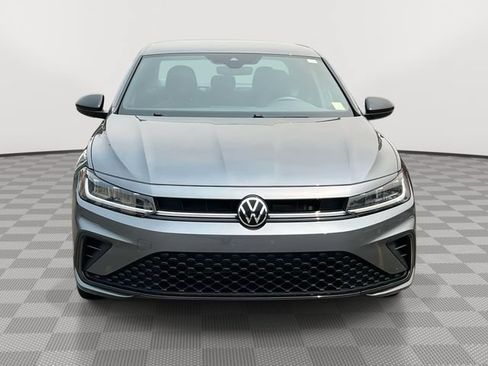 Used 2025 Volkswagen Jetta Sport FWD image 2
