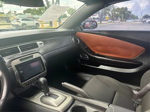Used 2014 Chevrolet Camaro LT RWD image 18