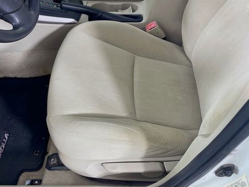 Used 2012 Toyota Corolla L FWD image 18