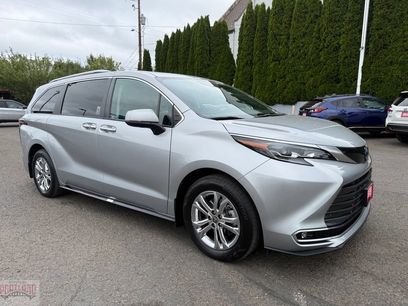 Used 2024 Toyota Sienna Platinum