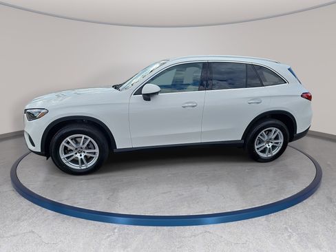 New 2026 Mercedes-Benz GLC 300 image 8