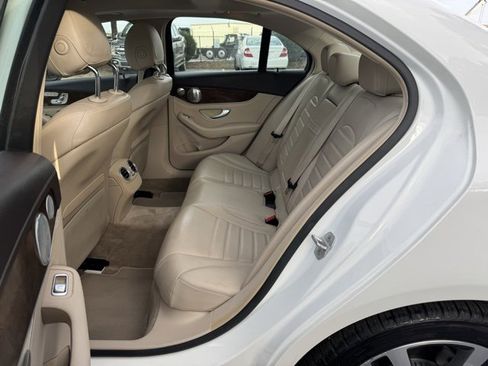 Used 2015 Mercedes-Benz C 300 4MATIC Sedan image 14