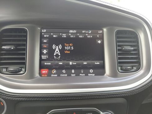 Used 2021 Dodge Charger R/T w/ Plus Group RWD image 16