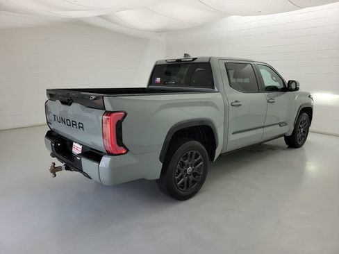 Used 2024 Toyota Tundra Platinum AWD/4WD image 5