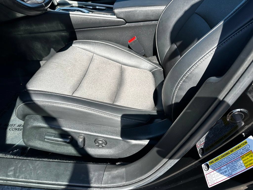 Used 2022 Honda Accord Sport image 22