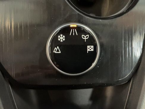 Certified 2023 Nissan Rogue SV image 14