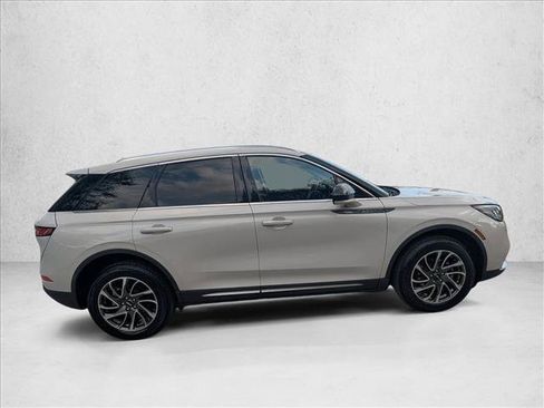 Used 2020 Lincoln Corsair AWD w/ Equipment Group 101A image 4