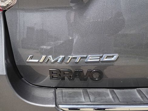 Used 2021 Ford Explorer Limited w/ Equipment Group 301A RWD image 11