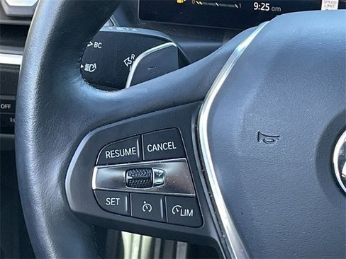 Used 2023 BMW 330i Sedan w/ Premium Package image 12