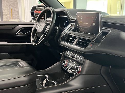 Certified 2024 GMC Yukon XL AT4 w/ Technology Package AWD/4WD image 8