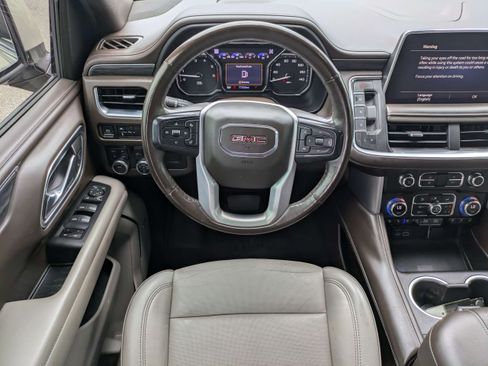 Used 2021 GMC Yukon XL SLT w/ SLT Premium Package AWD/4WD image 15