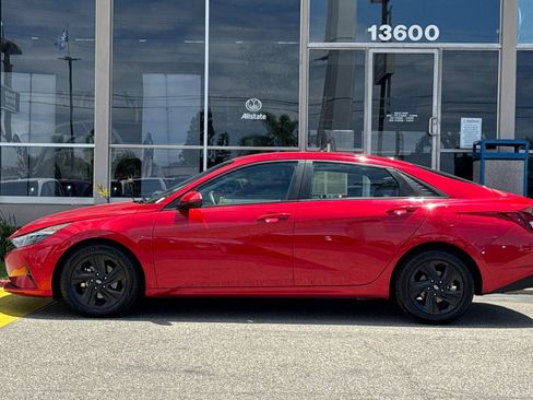 Used 2021 Hyundai Elantra SEL FWD image 7